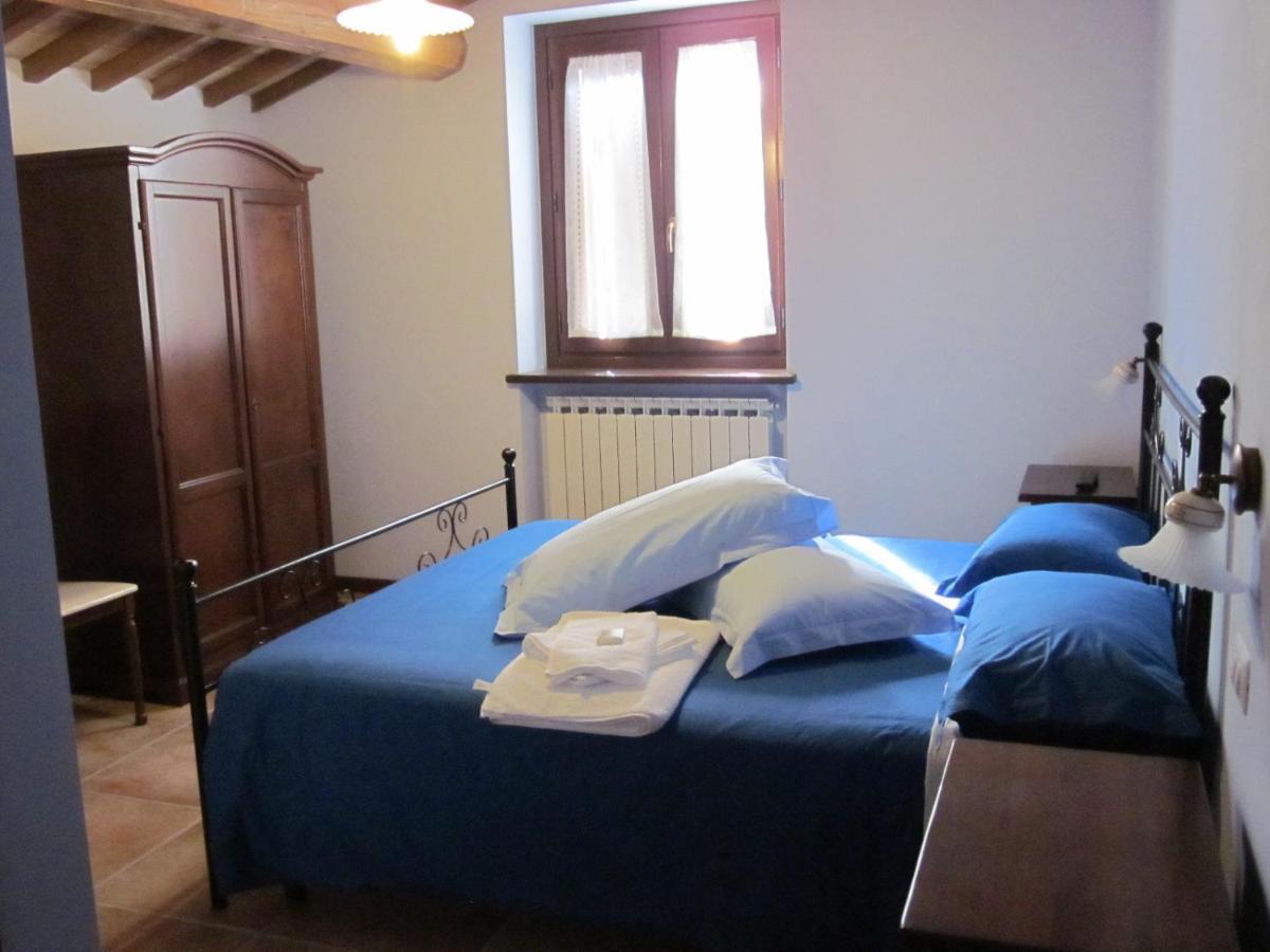 Pietra Maula Agriturismo Castelraimondo Cameră foto